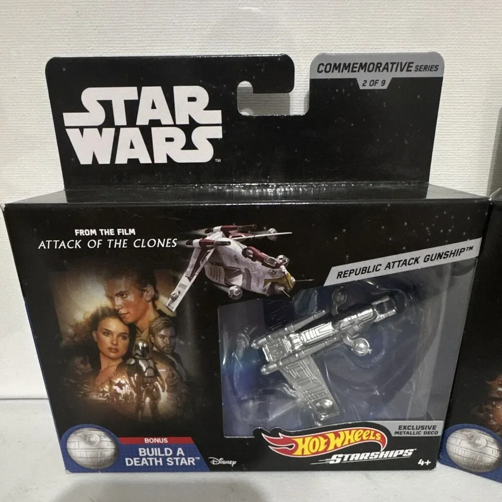 Hot Wheels Star Wars Republic Attack Gunship Diecast Silver Commemorative